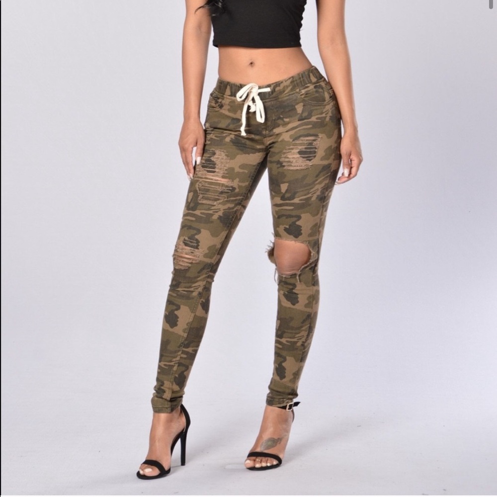 Fashion Nova distressed camo jogger